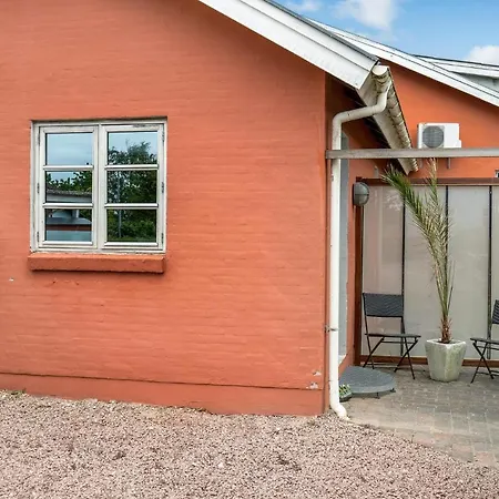 1 Bedroom Amazing In Apartment